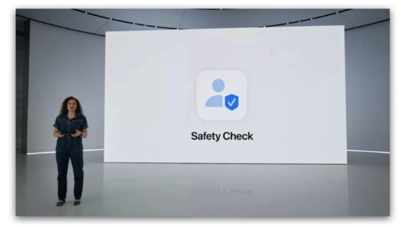 iOS 16 隐私安全检查怎么用？一秒找出iPhone 中取用私密资料的App 或联系人