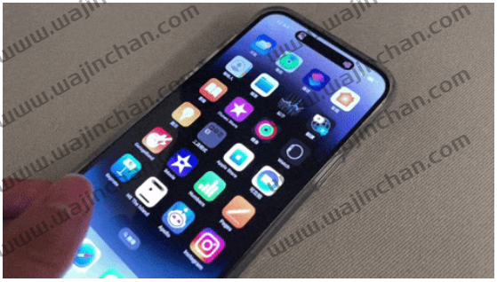 iPhone 14 动态岛的动作效果不只滑顺流畅，连细节都有注意到