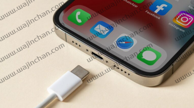 不只iPhone 15 系列，传言旧款iPhone 也会在9 月同步换成USB-C