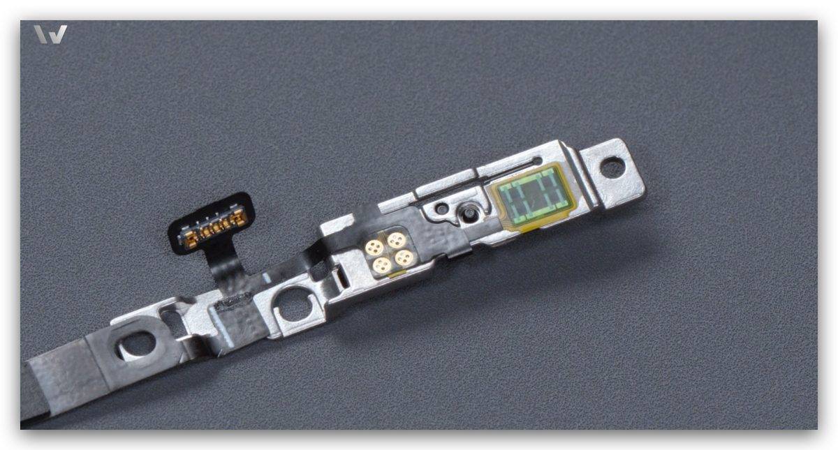 iPhone 16 Pro 拆解报告：散热有加料、16 Pro 采用金属外壳电池、相机控制钮超精密